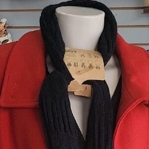 Essentials Black Knit Scarf